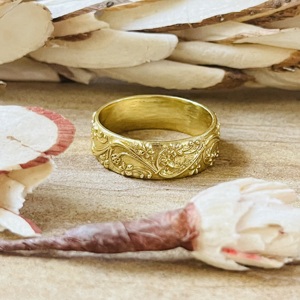 Anillos de latón bohemios con banda floral de moda 2026 para mujer, chapados en oro de 18k, joyería de flor y enredadera para venta al por mayor/OEM/ODM - Product Image 1