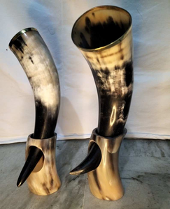 Nuevo Cuerno Vikingo para Beber, Ideal para Fiestas y Bodas, Cuerno Natural con Taza, Cuerno Vikingo de la Mejor Calidad de la India - Product Image 1