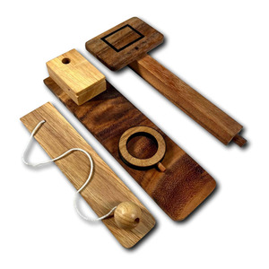 Jeu de basket-ball en bois artisanal avec lanceur à ressort intégré, ballon et panier de table pour le plaisir en famille - Product Image 3