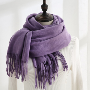 Châle long carré en polyester couleur unie marron avec franges, unisexe, pour l'automne et l'hiver, idéal comme cadeau - Product Image 3