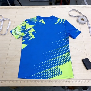 เสื้อยืดกีฬาวิ่งมาราธอนคุณภาพสูงราคาถูก แห้งเร็ว สกรีนโลโก้ได้ตามต้องการ เสื้อยืดโพลีเอสเตอร์ 100% แบบซับลิเมชั่น ขายส่ง - Product Image 3