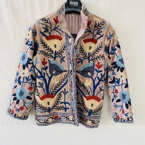 Chaqueta de algodón Suzani hecha a mano en India, chaqueta corta bordada a mano, abrigo unisex, chaqueta corta Suzani hecha a mano - Product Image 3