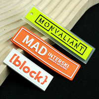 Pas de minimum accessoires de vêtements personnalisé en relief 3D Silicone Patch chapeau en caoutchouc souple Logo Badge presse à chaud PVC patchs pour vêtements