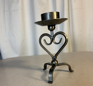 Durable Decorative Iron Metal Candle Stand for Home Styling, Wedding Centerpieces and Festive <b>Table</b> Decoration - Product Image 1