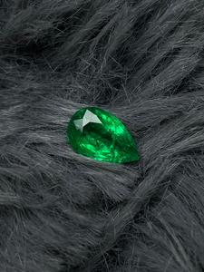 Esmeralda Verde Natural de 2.19 Quilates, Certificada por IGI, Corte Pera, Gema Suelta, Origen Rajasthan, GEMS INTERNATIONAL - Product Image 4