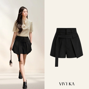 Shorts taille haute noirs pour femme, coupe large, plis asymétriques, ceinture à nouer sur le côté, élégants, pour le bureau, formels, en polyester et élasthanne, Joel - Product Image 1