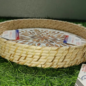 Ensemble de plateau en rotin rond abordable de haute qualité avec incrustation de nacre touche artistique pour la décoration intérieure et les cadeaux du Ramadan - Product Image 1