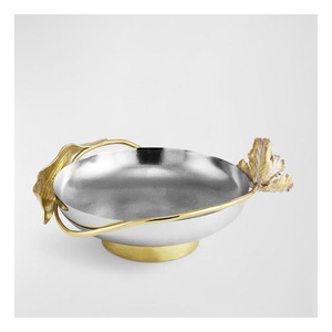 Cuenco Decorativo de Lujo Hecho a Mano en Aluminio, Inspirado en el Arte Indio Sostenible, para Frutos Secos, Ideal para un Estilo de Hogar Exclusivo - Product Image 1