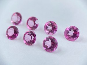 พลอยโทแพซสีชมพูทรงกลมเจียระไน ขนาดต่างๆ คละไซส์  สำหรับทำเครื่องประดับจากธรรมชาติ - Product Image 2