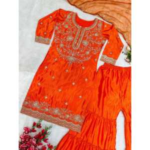 ชุดราตรีดีไซน์เนอร์ชุดปาร์ตี้สวมด้านบนมีก้นและ dupatta - Product Image 6