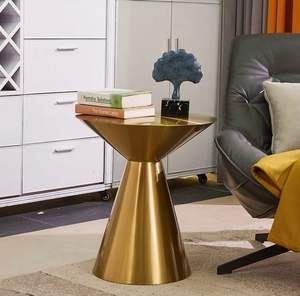 Mesa Auxiliar Metálica Moderna con Acabado Negro para Esquina de Sofá, Complemento Funcional para Muebles - Product Image 4