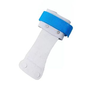 Protège-mains de musculation à 2 trous pour les doigts, en matière synthétique, pour fitness et powerlifting, marque personnalisée - Product Image 1