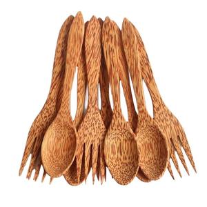 Ensemble cuillère et fourchette en bois de coco fait main – Design doucement incurvé, grain de bois naturel unique - Product Image 6