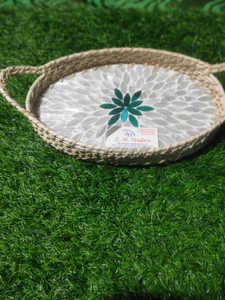 Ensemble de plateau en rotin rond indien fabriqué à la main avec superbe incrustation de nacre Prix abordable pour la présentation à la maison de luxe - Product Image 2