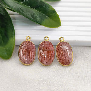 Colgante tallado de cuarzo rosa con diseño de escarabajo, hecho a mano, chapado en oro, dijes tallados de cuarzo rosa con diseño de mariquita, proveedores - Product Image 1