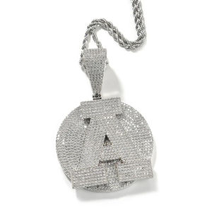 สร้อยคอเงินแท้ 925 สำหรับผู้ชาย สไตล์ฮิปฮอป  ประดับเพชรโมอิสซาไนต์ทรงบาแกตต์  ตัวอักษรขนาดใหญ่  ชุบโรเดียม  พร้อมสลักอักษรย่อตามสั่ง เหมาะสำหรับงานปาร์ตี้ - Product Image 5