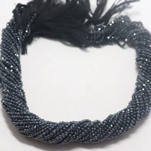 Cuentas facetadas de espinela negra natural de 2 mm, cuentas de espinela negra con revestimiento plateado de 13 pulgadas, cuentas de piedras preciosas de espinela negra a granel - Product Image 2