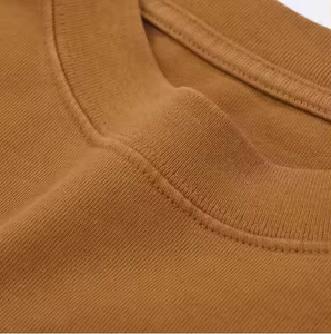 Camiseta de corte holgado estilo streetwear de 300 g/m² con logo personalizado, camiseta corta de algodón con estampado gráfico, camiseta oversize de corte holgado para hombre - Product Image 2