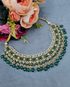 Choker Necklace <b>Set</b> With Matching Earrings And Mangtika For Women Traditional Ethnic Reception Wear <b>Jewellery</b> <b>Sets</b> Manufacturers - Product Image 5