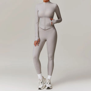 Conjunto de Yoga de 3 Piezas para Mujer, Precio al por Mayor OEM, Ropa Deportiva de Secado Rápido y Transpirable, Spandex y Nailon, Corte Ajustado y Elegante - Product Image 2
