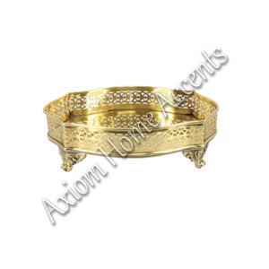 Bandeja de latón brillante con diseño elegante Ideal para decoración de mesa de Navidad y servicio de Axiom Home Accents - Product Image 6