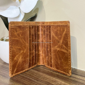 กล่องใส่นามบัตรหนังแท้ลายมินิมอลแบบใหม่ของขวัญสำหรับผู้ชายและผู้หญิง - Product Image 4