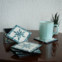 Set de table en rotin artisanal écologique incrusté de nacre, design de pointe, diamètre 10 cm, taille personnalisable, variété de motifs pour la maison
