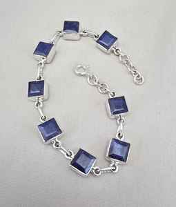 สร้อยข้อมือประดับพลอยบลูแซฟไฟร์ทรงเหลี่ยม เงินแท้ 925 ดีไซน์เรียบหรูคลาสสิก เครื่องประดับสำหรับผู้หญิง - Product Image 4