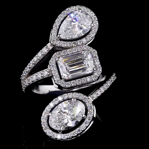 Anillo con Halo de Diamantes Cultivados en Laboratorio, Corte Esmeralda, Pera y Ovalado, 7 Ct, con Certificación IGI, Oro Sólido de 14K, Diseño Abierto Multiforma - Product Image 3