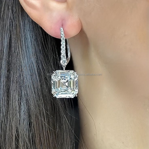 Pendiente fino colgante de oro de 14kt para mujer IGI/GIA/EGL Certified Lab-Grown Asscher Diamond Banquetes y fiestas - Product Image 1