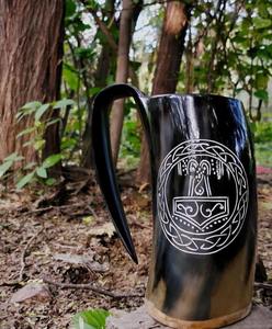 Mug personnalisé en corne polie, style animalier, avec gravure viking, pour la bière et la décoration - Product Image 1