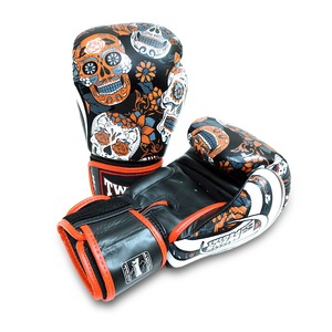 Guantes de MMA de Cuero Premium con Estampado, Agarre Ergonómico, Acolchado Grueso, Logotipo Personalizado, Producto para Entrenamiento y Combate de Boxeo Twins - Product Image 4