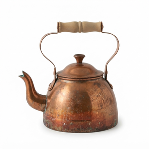 Bouilloire à thé en cuivre de style vintage antique avec patine naturelle et poignée en bois, chauffe-eau rétro pour cuisine, exportateur en gros - Product Image 1