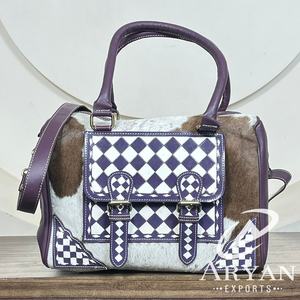 Bolso de Hombro Cruzado de Cuero Genuino con Diseño a Cuadros y Pelo de Vaca, Estilo Retro Vintage, para Mujer - Colección Expo Marzo 2026 - Product Image 1