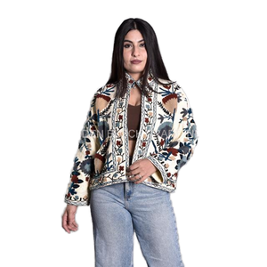 Chaqueta Corta Estilo Blazer de Algodón Suzani Hecha a Mano, Ecológica, Transpirable, con Bordado Floral para Mujer y Niña, con Ribete - Product Image 1