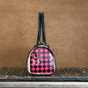 Bolso de Mano de Cuero de Lujo, Diseño a Cuadros Rosa y Negro, Asa Superior, Cierre de Cremallera - Product Image 4