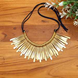 Collar de pinchos de latón, collar Maxi corto con cordón ajustable, collar de joyería ancho de declaración dorado. - Product Image 3