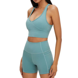 Conjunto Deportivo Corto de Diseño Personalizado para Mujer, Bra Deportivo para Yoga y Gimnasio, Shorts de Yoga con Cintura Cruzada, Precio Razonable - Product Image 1