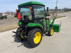 Tractor Compacto 2025 2032R Z179011, Equipo Premium Listo para Exportación - Product Image 3