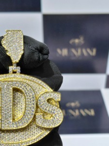 จี้ห้อยคอแบบฮิปฮอป ตัวอักษร 4DS ชุบทองคำขาว 925 ประดับเพชรโมอิสซาไนต์ VVS  ผ่านการทดสอบเพชร  แบบสั่งทำพิเศษ  ตัวอักษร N - Product Image 2