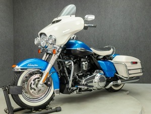 Moto de tourisme de haute qualité FLH ELECTRA GLIDE REVIVAL avec ABS, nouvelle moto de tourisme 1000-1500cc >80 km/h - Product Image 5