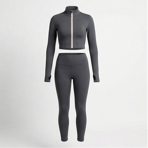 Conjunto Deportivo Seamless Personalizado para Mujer, Top Deportivo y Leggings, Dos Piezas, Ropa Deportiva para Gimnasio, Yoga, Fitness, Athleisure - Product Image 1