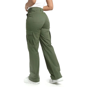 Pantalon cargo jogger streetwear pour femme avec logo personnalisé, 100% coton, coupe évasée, pantalon cargo en denim pour femme - Product Image 4