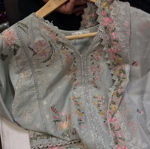 Pakistani Brand <b>Dresses</b> Embroidered Work Summer Lawn Collection 2023 3pcs Women Lawn Suit Wholesale Casual <b>Dress</b> for Women - Product Image 3