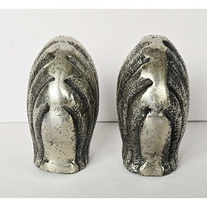 Elegant Seashell Shape Salt <b>And</b> Pepper Shakers <b>Set</b> For Home Kitchen Cafes <b>And</b> Restaurants Coastal Themed Table Decor From India - Product Image 2