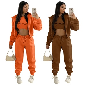 Ensemble de survêtement pour femme en molleton de coton de haute qualité, comprenant un crop top à fermeture éclair, un débardeur et un pantalon de jogging - Product Image 3