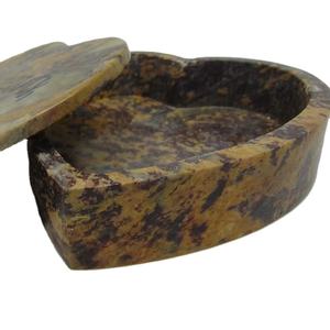 Caja con Tapa en Forma de Corazón de Piedra, Hecha a Mano con Serigrafía, Proveedor Indio, Diseño Grabado Artesanal, Souvenir de Ágata Antigua de Delhi - Product Image 1
