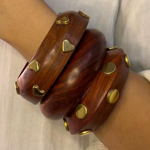 Pulsera de Madera con Pentagrama Retro, Hecha a Mano, Resistente al Agua, de Alta Calidad, Diseño Exagerado con Remaches Anchos, Estilo Gótico Punk, Unisex - Product Image 5