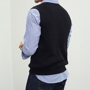 Suéter de punto para hombre, azul oscuro, con cuello en V, con capucha, antipilling, manga regular, ribete acanalado en contraste, lana, otoño - Product Image 3