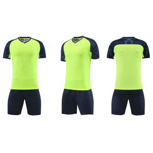 Conjunto de Uniforme de Fútbol Personalizado de Alta Calidad para Adultos, Venta al Por Mayor, MOQ Bajo, 100% Poliéster Transpirable, Conjunto de Fútbol de la Mejor Calidad - Product Image 3
